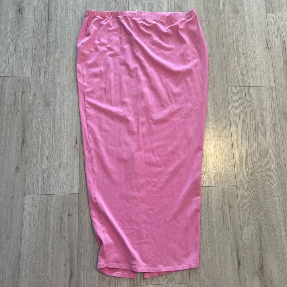 SKIMS Outdoor Long Skirt - Bubble Gum Pink Jersey Maxi Skirt - Picture 6 of 7